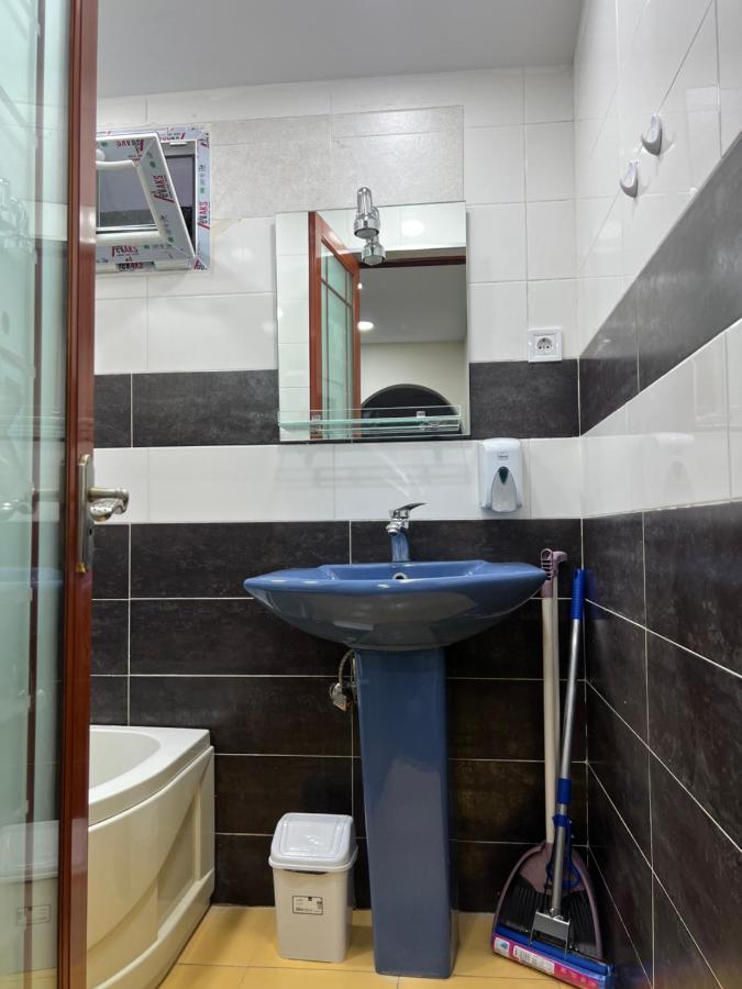 Monika Apartment ティビリシ エクステリア 写真